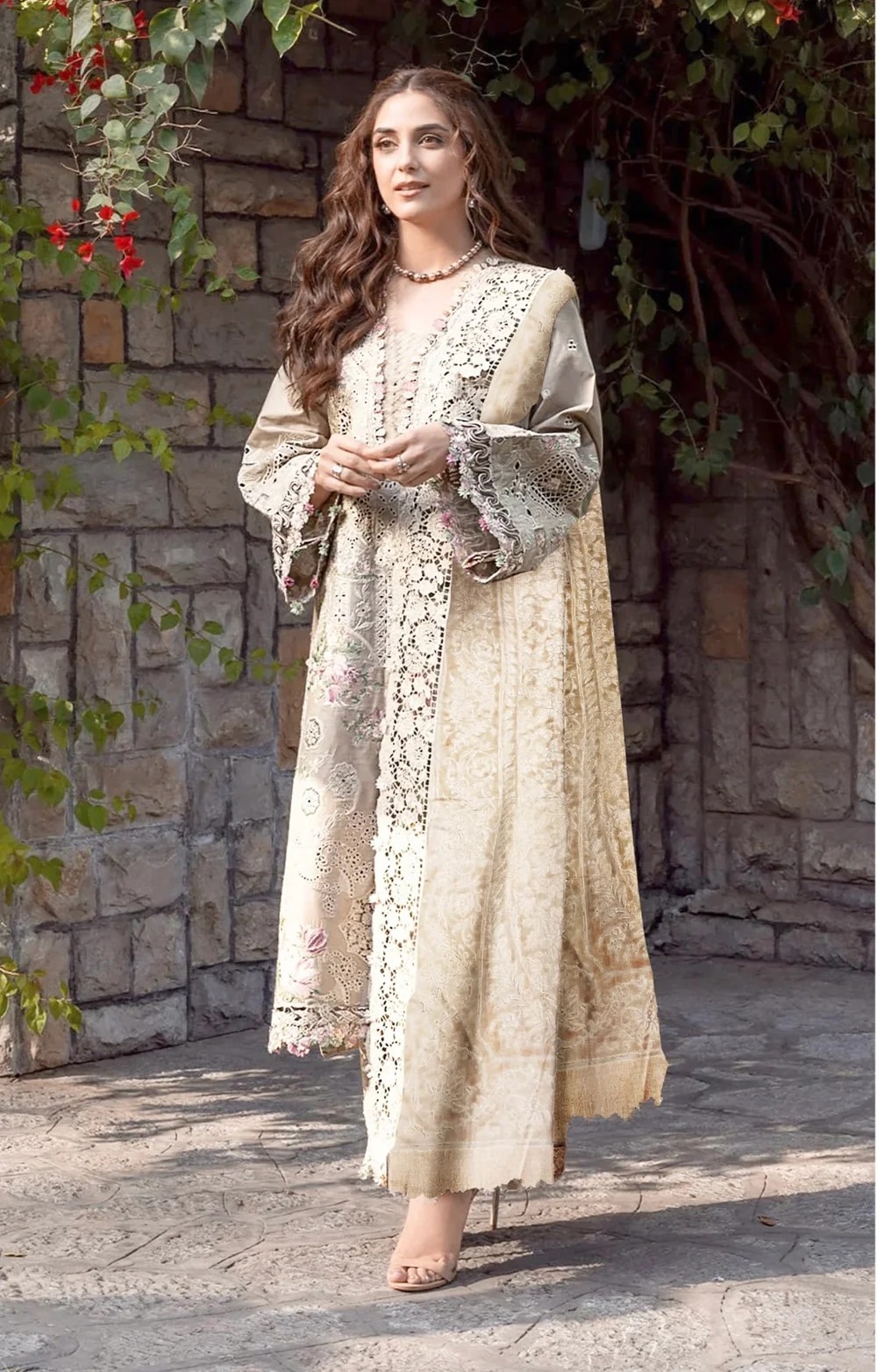 Elaf Slub Linen Suit with Velvet Shawl - Off White
