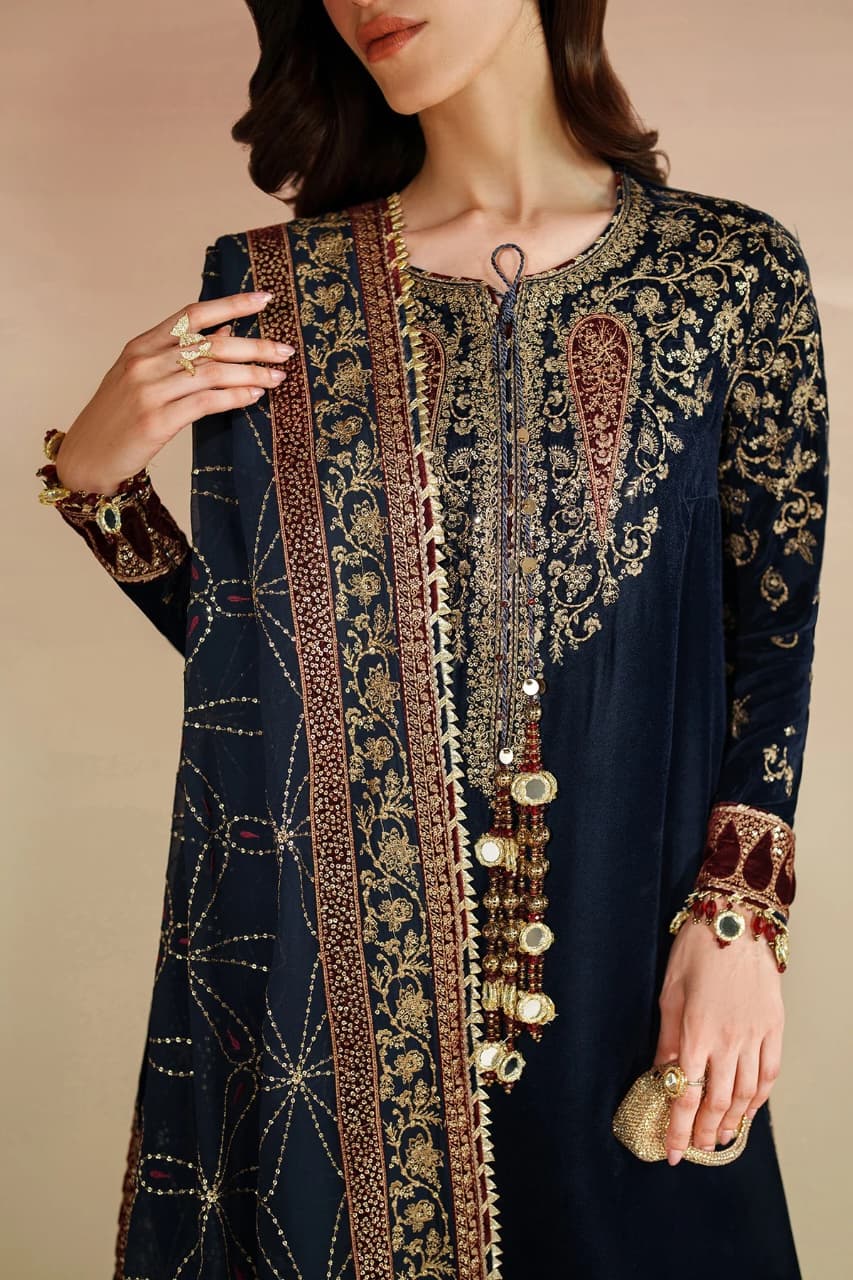 Jazmin Embroidered Velvet Suit